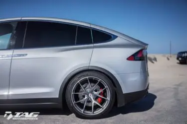 Tesla Model X with HRE P101 Wheels 10