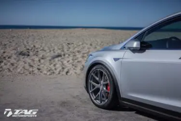 Tesla Model X with HRE P101 Wheels 8