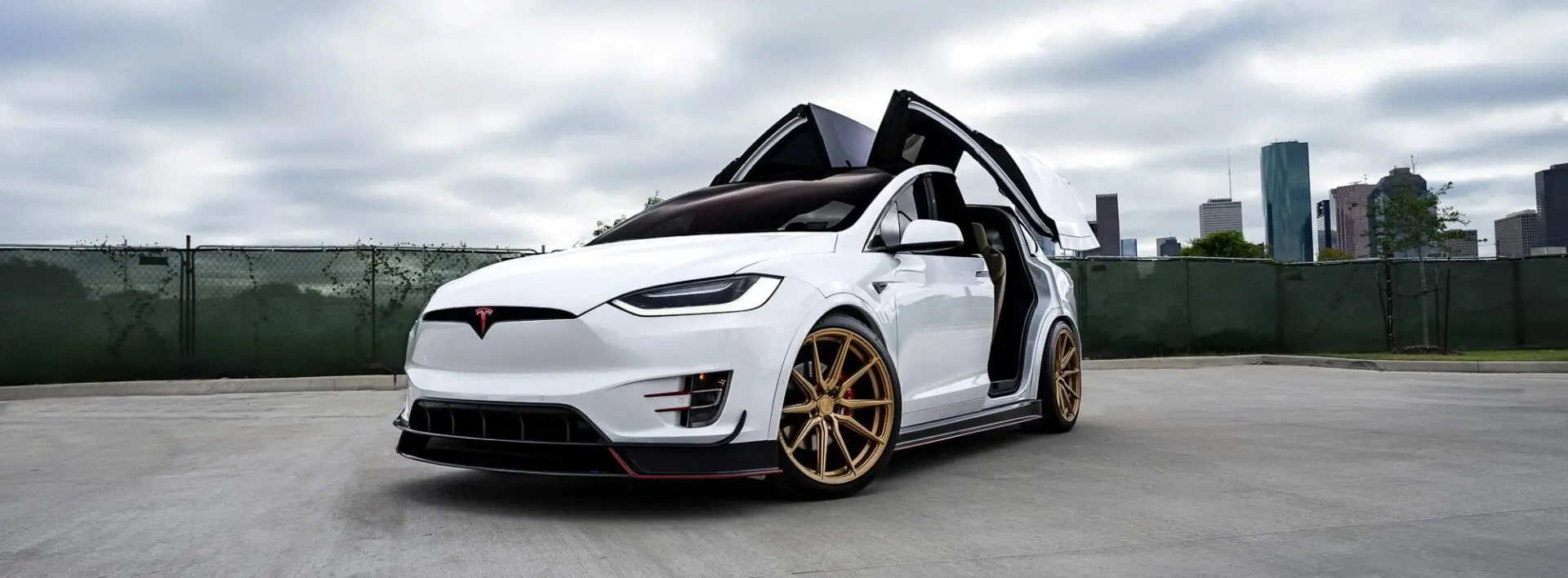 White Tesla Model X on Vossen Hybrid Forged HF-3 Wheels