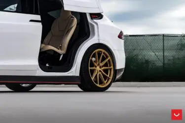 White Tesla Model X on Vossen Hybrid Forged HF-3 Wheels