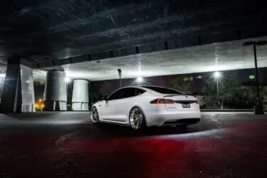 Pearl White Tesla Model S – ADV.1 Wheels