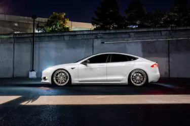 Pearl White Tesla Model S – ADV.1 Wheels