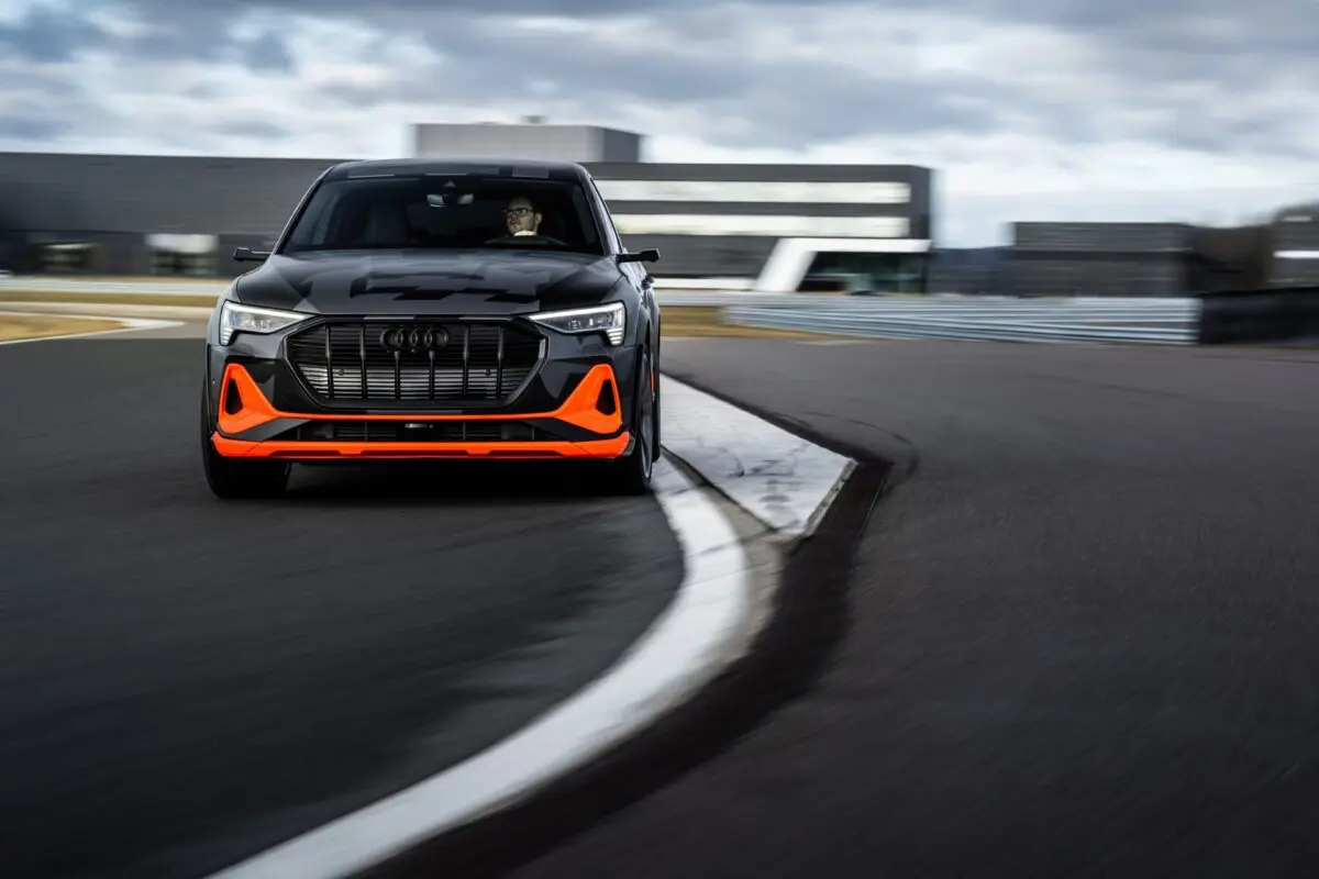 Audi e-tron S Sportback Wallpaper