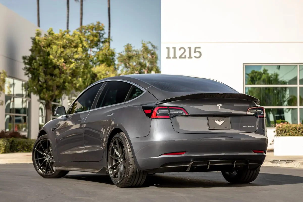 Vorsteiner Tesla Model 3 Volta With V-FF 109 Wheels
