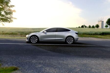 Tesla-Model-3-2