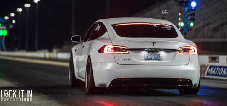 Video: How Fast Is A Gutted Tesla Model S P100D?