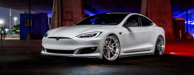 Pearl White Tesla Model S Gets Aggressive Thanks To ADV.1 Wheels