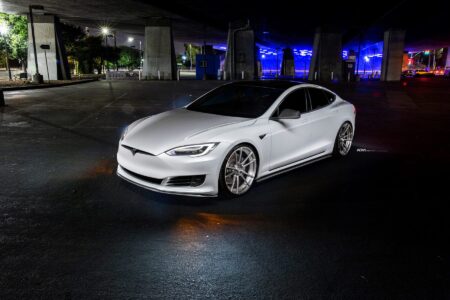 Pearl White Tesla Model S – ADV.1 Wheels
