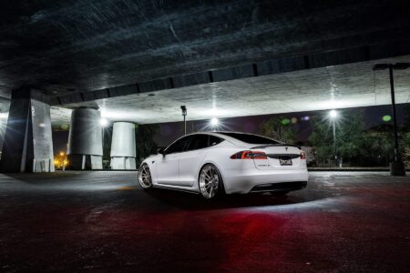 Pearl White Tesla Model S – ADV.1 Wheels