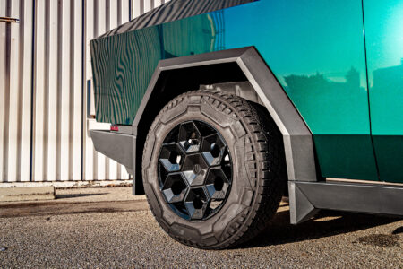 Forest-Green-Wrapped-Tesla-Cybertruck-with-CYBRHEX-Forged-Unplugged-Performance-Gloss-Black-Wheels-1920px-11