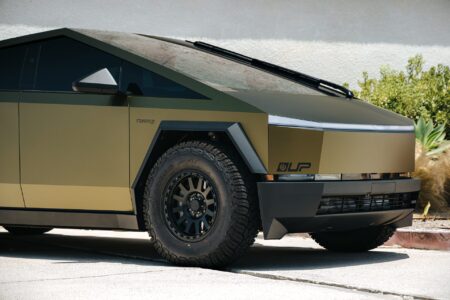 Gold-Tesla-Cyberbeast-UP-03-Beadlock-18-inch-Wheels-in-Satin-Black-by-Unplugged-Performance-9