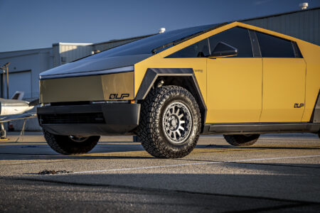 Tesla-Cybertruck-Dune-Sand-Wrap-18-inch-UP-03-Beadlock-wheels-carbon-fiber-fender-flares-rear-bumper-unplugged-performance-image-21
