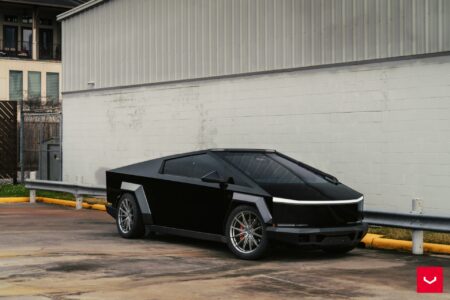 Tesla-Cybertruck-HFX-Series-HFX-4-6-Lug-©-Vossen-Wheels-2026-231-2000×1334-1_1920px