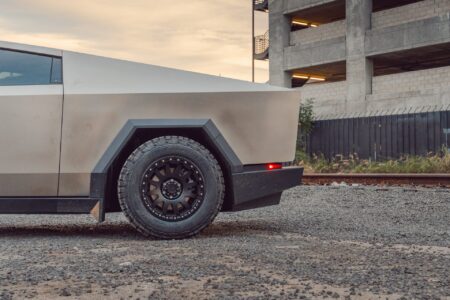 Tesla-Cybertruck-UP-03-Beadlock-Wheels-in-Satin-Black-Image-5