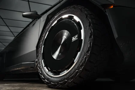 Tesla-Cybertruck-UP-Forged-CYBRDISC-24-Inch-Wheels-Unplugged-Performance-10-scaled.jpg