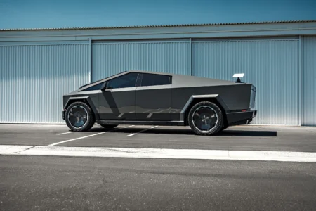 Tesla-Cybertruck-UP-Forged-CYBRDISC-24-Inch-Wheels-Unplugged-Performance-2-scaled.jpg