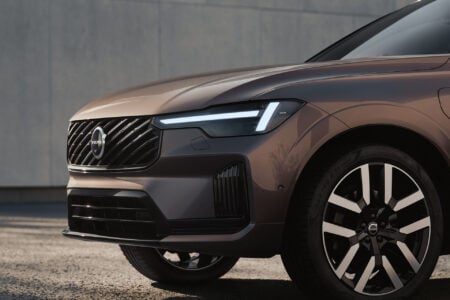 2027 Volvo XC60 Thors Hammer Headlight And Grille Detail