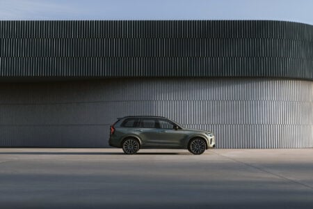 2027 Volvo XC90 Plug-In Hybrid Side Profile